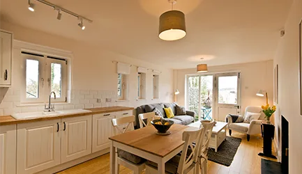 https://quietcompany.co.uk/wp-content/uploads/2021/01/SH-Stay-2.webp
